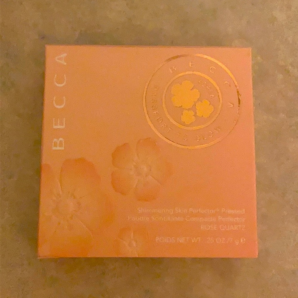 Becca cosmetics shimmering skin perfector pressed